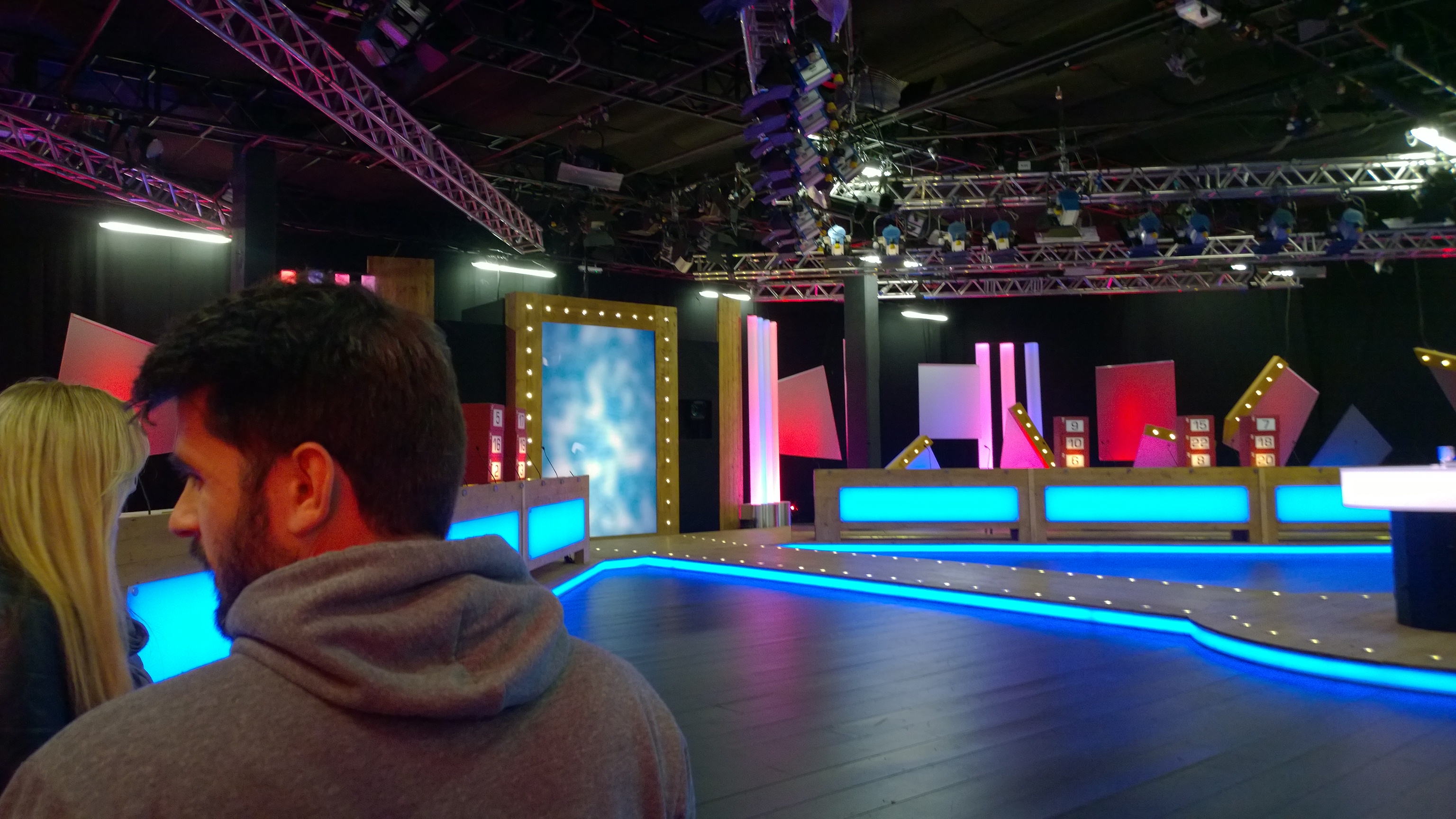 Unbelievable! You Won'T Believe Where Deal Or No Deal Island Season 1 Was Filmed! - 1t2bgr6
